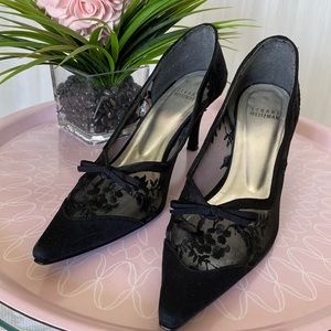 Stuart Weitzman black lace kitten heels pump